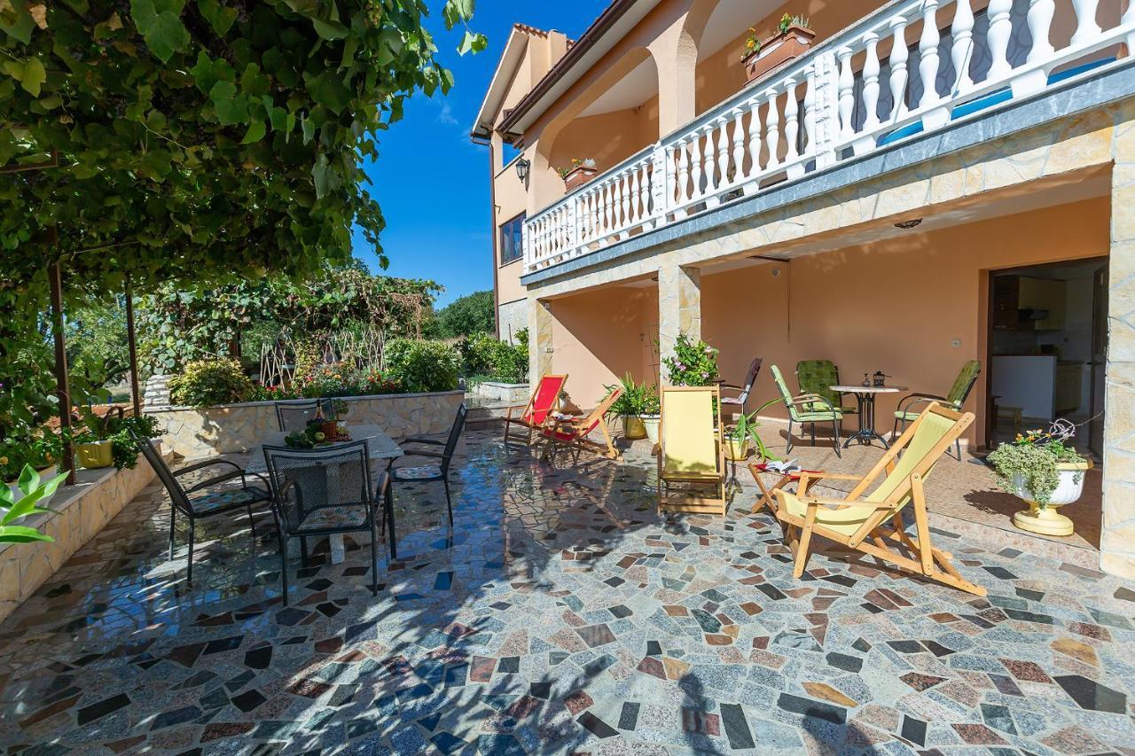 Apartments Alice Green Oasis - Porec Bagian luar foto